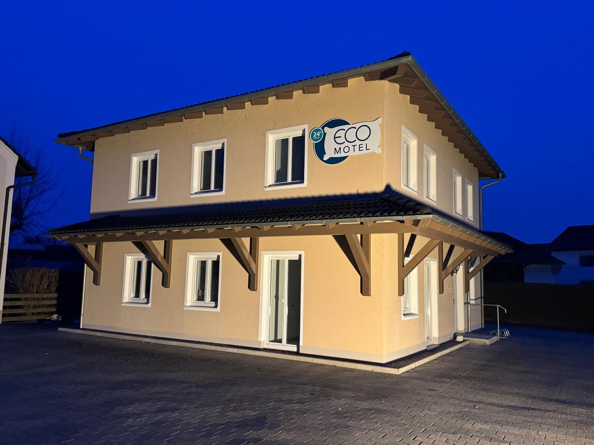 Eco Motel Wallersdorf Zewnętrze zdjęcie